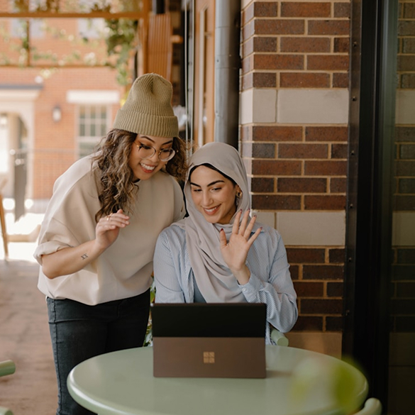 Two employee talking